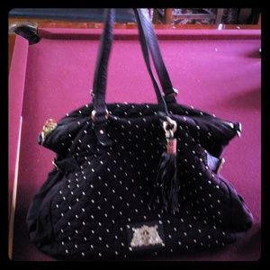 Purse, the bag is actually burgandy